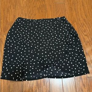 B.B. Dakota Ruffle Polka Dot Mini Skirt Size Medium Black And White